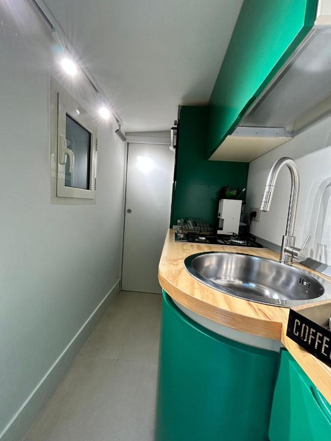 Martiri Boutique Apartment Наполи Екстериор снимка