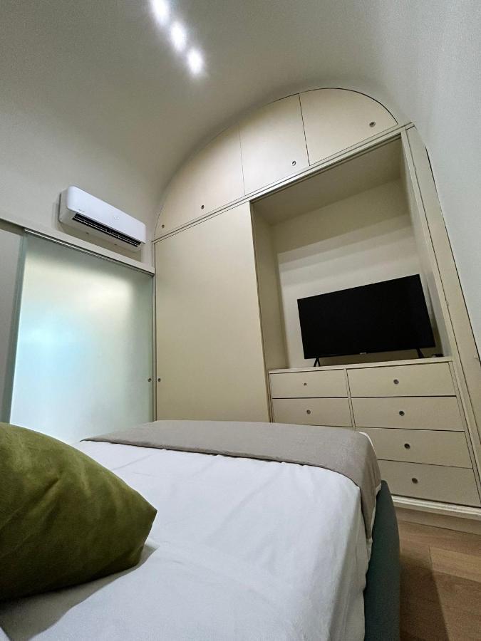 Martiri Boutique Apartment Наполи Екстериор снимка