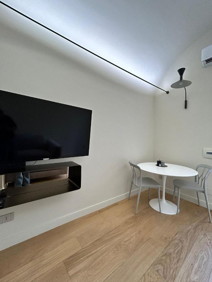 Martiri Boutique Apartment Наполи Екстериор снимка