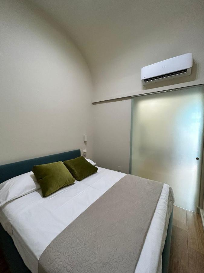 Martiri Boutique Apartment Наполи Екстериор снимка